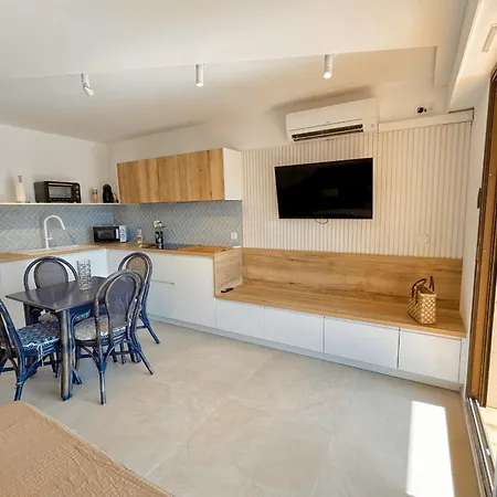 Appartement Renovated 2 - Ac And Terrace Grimaud